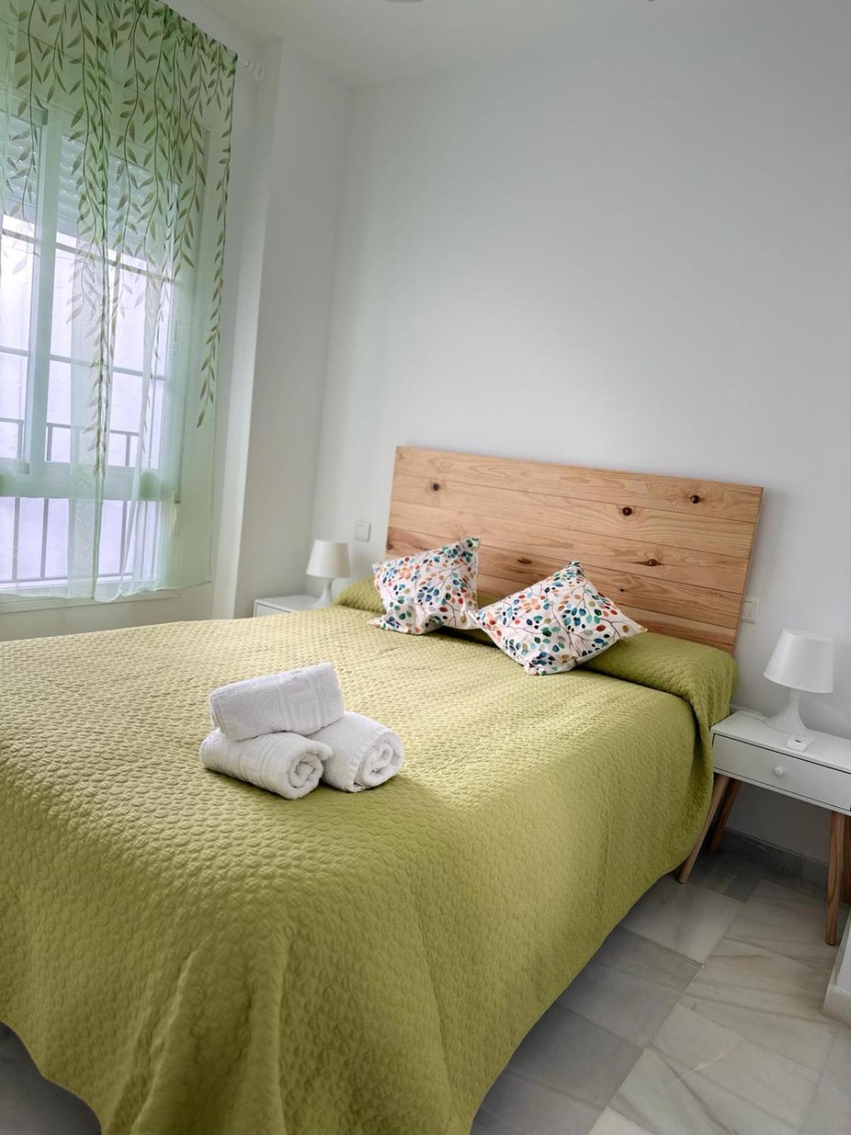 Apartamentos Don Diego La Carihuela Torremolinos Kültér fotó